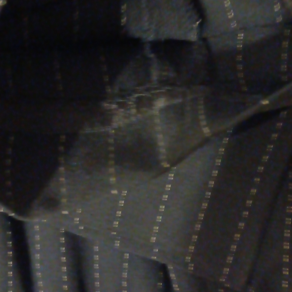 Woman's suit - Picture 10 of 12